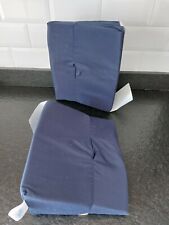 2 COUSSINS TRIANGULAIRE en mousse pour SIEGE AUTO NOURISSON BEBE  MAX.7 kg NEUF