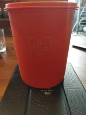 TUPPERWARE Boite Ronde  Ø 14 Cm Hauteur 17 Cm   Orange  Couvercle Soleil  