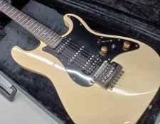 [Fender Japan] Guitare SF-456