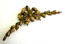 petit ornement en bronze 17cm ,pour meuble