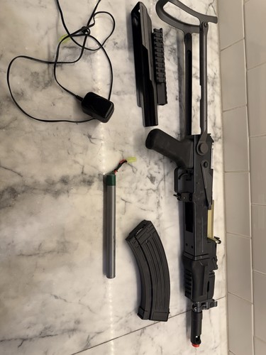 Airsoft gun w - airsoft, w/