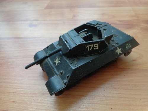 Solido 232 char m10 - 1/50,
