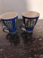 deux tasses mug ancienne faience Quimper Keraluc Style Capron Toulhoat