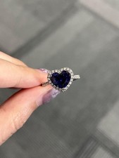 Bague de fiançailles halo