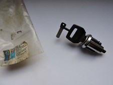 Neuf -1 verrou de fermeture de porte pour peugeot 305 et dérivé