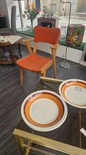 Fauteuil moderniste en bois et