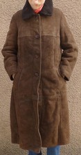 Manteau en  mouton retournécouleur  beige,  vintage,modèle  Femme en  taille 40 