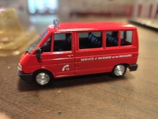 Solido voitures 1/43  Pompier Renault Trafic Service d'incendie  de secours (16)