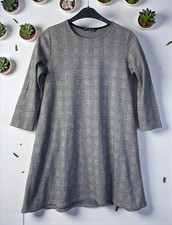 Robe Stradivarius taille 36