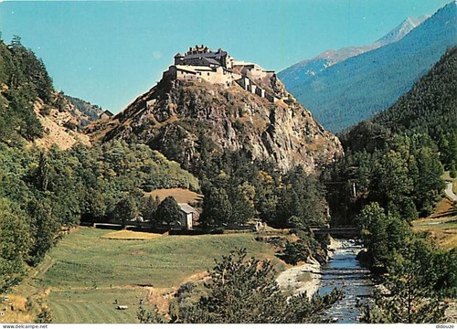 Carte postale château - 05,