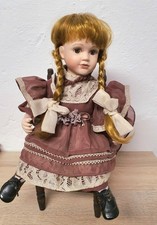 Poupée d'artiste poupée en