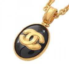 Collier pendentif marque