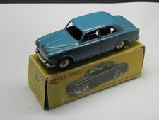 vrai DINKY toys 24B - PEUGEOT 403 bleu Nattier en boîte d'origine - Etat A-,E