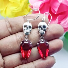 Boucle d'oreille cercueil