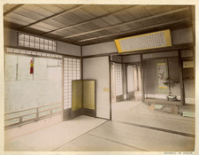 Japon, Ozashiki, Or Parlor  Vintage albumen print.  Tirage albuminé aquarellé 
