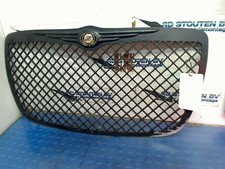 CALANDRE Chrysler 300 C Sedan