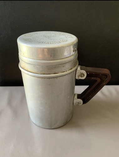Ancienne cafetière métal - , la