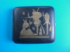 Boîte à cigarette ancienne