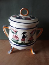 sucrier faïence Henriot Quimper, ou pot a couvercle tripode. Signé, etat neuf.