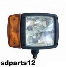 Phare Avant Indicateur de Direction Droit Adapte a Tracteur JCB + Ampoules