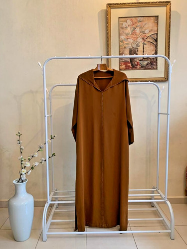 Robe longue capuche style - à,