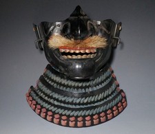 Masque d'armure de samouraï en fer Tetsu Kuro-Urushinuri Ressei Menpo taille ...