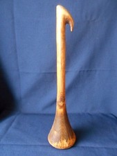 ART POPULAIRE ANCIEN PILON ECRASE PUREE EN BOIS QUEYRAS? HAUTEUR 37.5CM