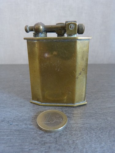 Ancien briquet - ancien, en