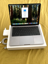 MacBook Pro M2 Pro 14,2 Pouces - 16Go de RAM - 512Go SSD