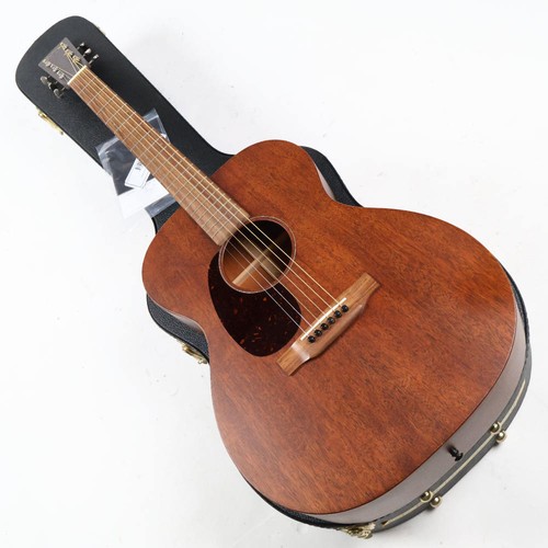 Guitare acoustique gauche