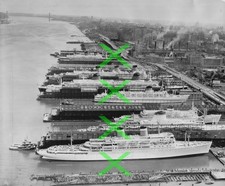 PHOTO de 1963 -PAQUEBOT FRANCE dans la baie d'HUTSON à NEW YORK