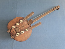 " KORA " GUITARE AFRICAINE COMPLETE AVEC SES CORDES INSTRUMENT MUSIQUE ANCIEN