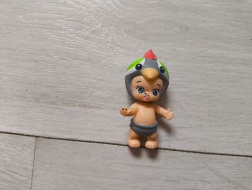 Twozies baby figure toy - baby,