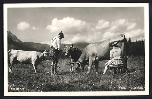 Sennerin traite ses vaches