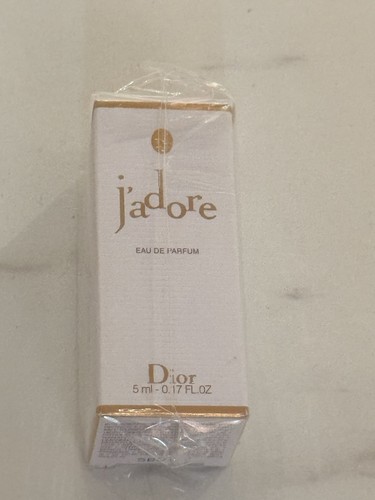 Christian dior adore eau - eau, de