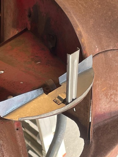 Austin j40 bonnet chin - austin,