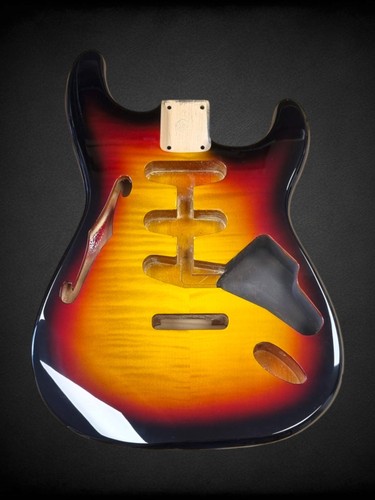 Corps stratocaster hole - corps,