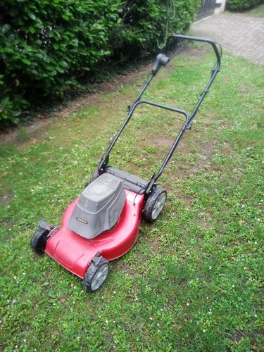 Vend tondeuse électrique - tondeuse,