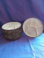 DIX   ASSIETTES  a compartiments  grès vernissé neuves environ 1970