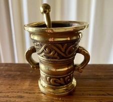 Mortier Et Son Pilon En Bronze