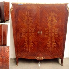 armoire deux portes en marquèterie dessus marbre ornementation bronze XX siècle