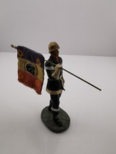 NEM FIGURINE RÉSINE DE 20 cm