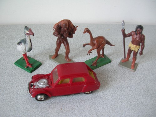 Lot ancien jouet personnage