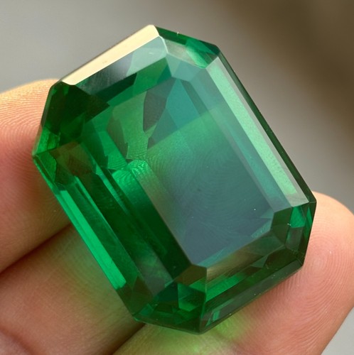 Naturel 114 cts vert émeraude - naturel,