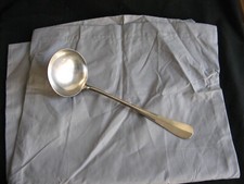 Belle louche ancienne en