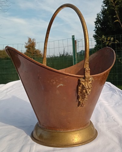 Ancien seau cendres charbon - seau, à
