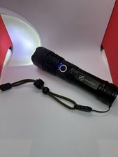 Lampe Torche LED Puissante 4300 Lumens Rechargeable 5 Modes Zoomable