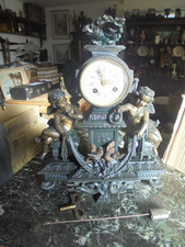 pendule en regule epoque 1900