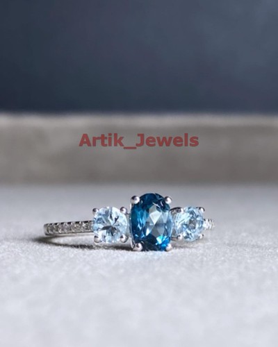 Naturel topaze bleu avec - bleu, 14k