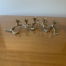 Centre De Table Bougeoir Branche En Métal Couleur Argentée 55 Cm 5 Places 